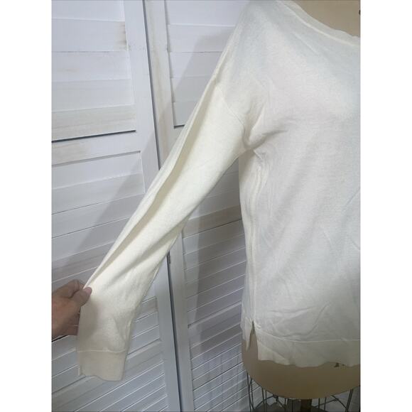 Banana Republic Women's Knit Long Sleeve Cream Sweater Top Blouse Sz Large - Picture 2 of 8
